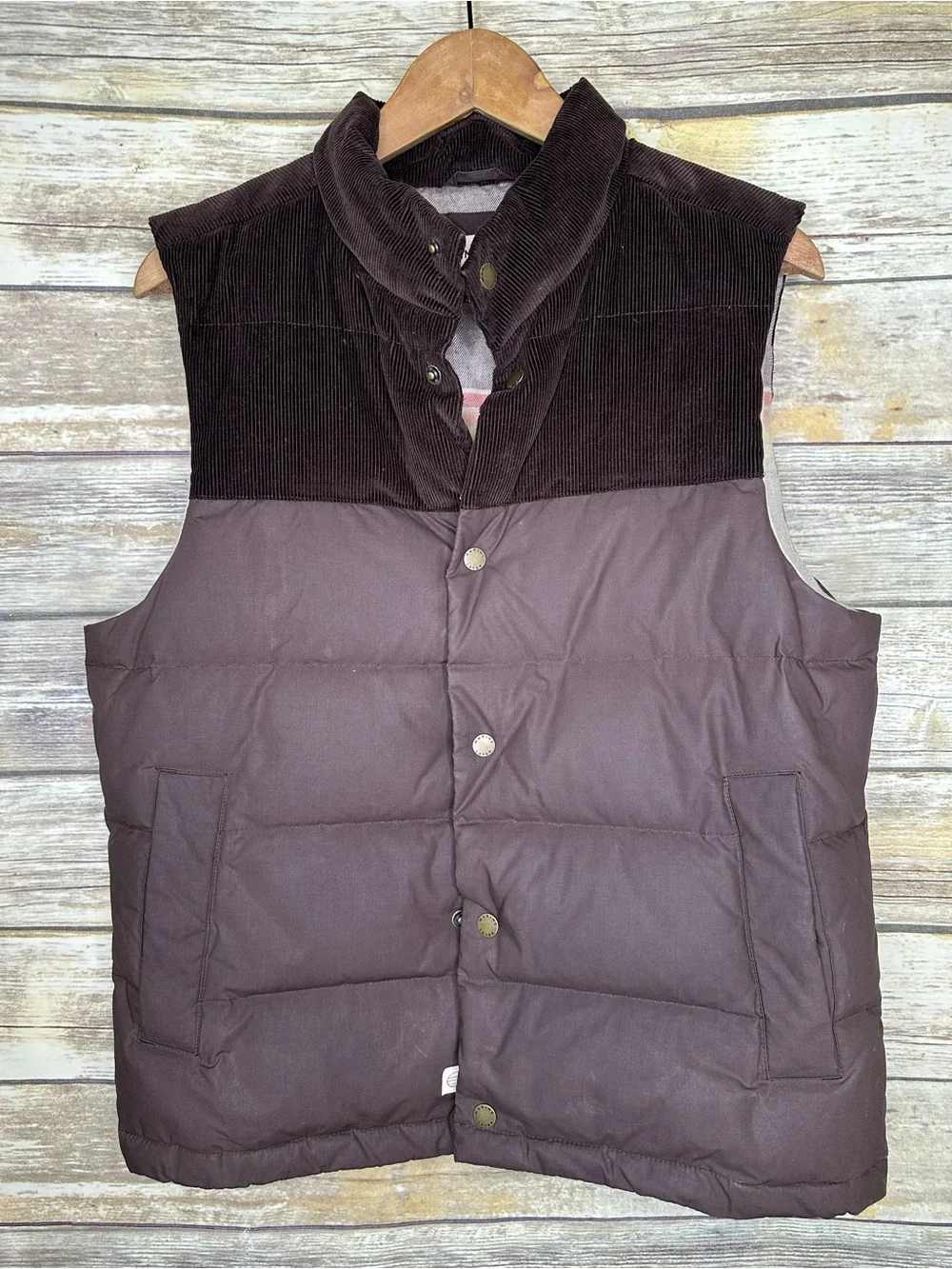 Marine Layer Pantoll Corduroy Vest size S brown puffer down